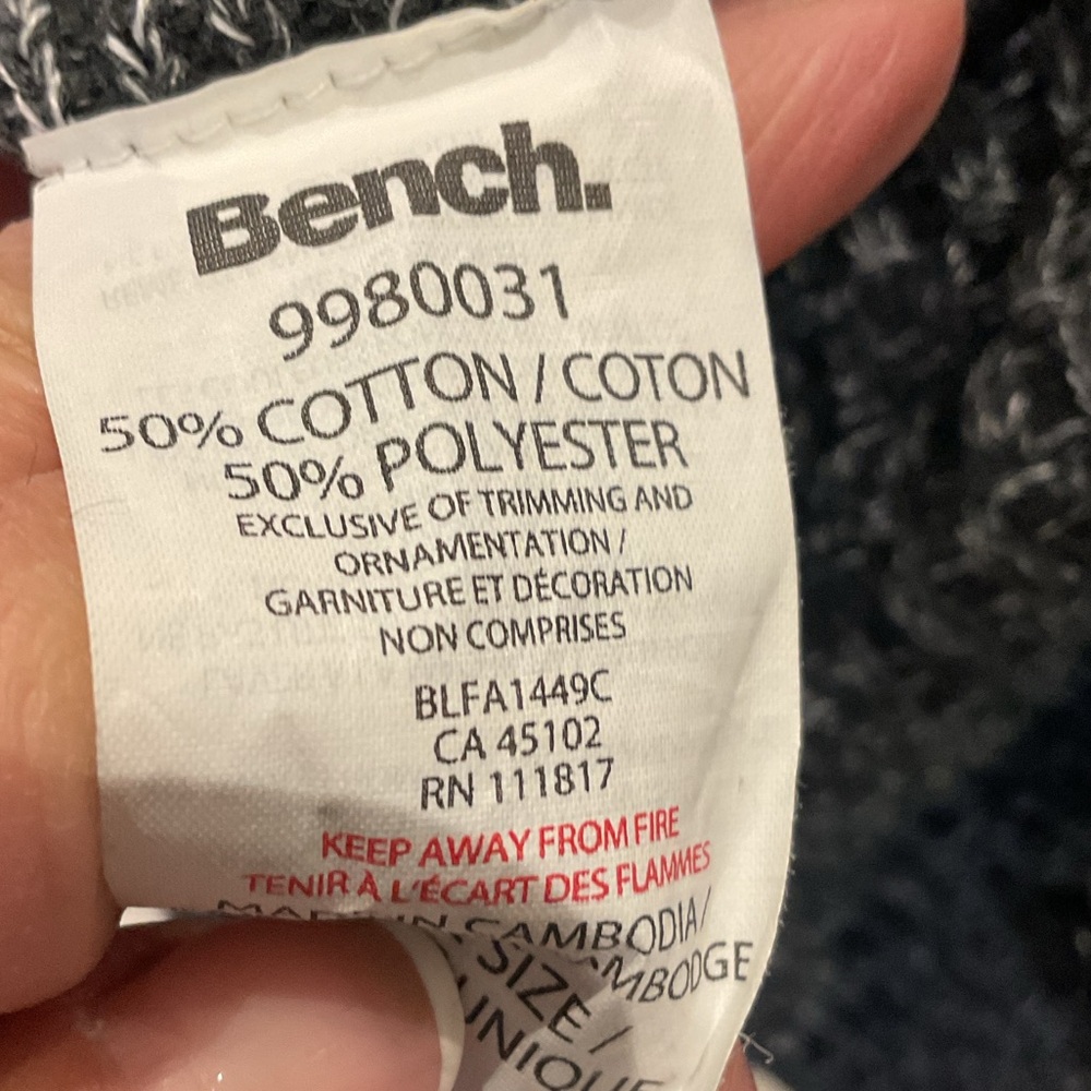 Bench Gray Knit 7 Ways Multi Functional Accessory. - Picture 2 of 9